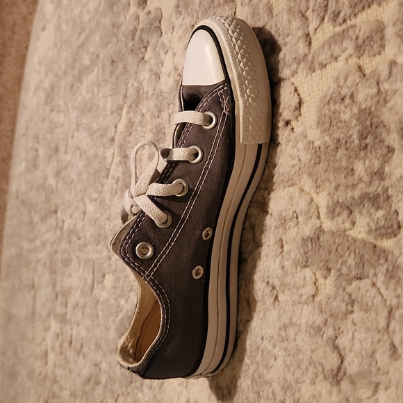 Converse Chuck Taylor All Star Low Tops - Picture 8 of 9